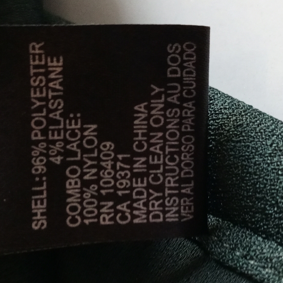 🍀Tahari emerald green blouse lace sleeves size L - Picture 7 of 7